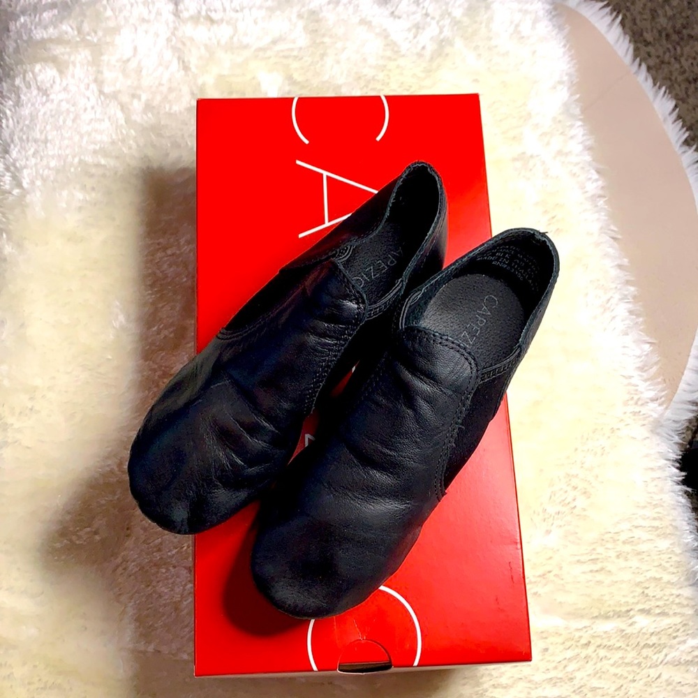 Capezio E-Series Jazz Slip On 4M - child